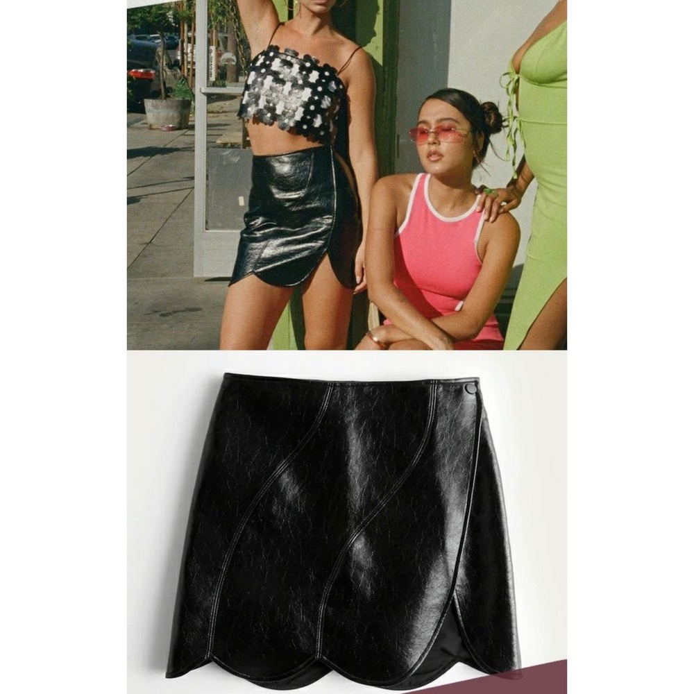Social Tourist‎ Black Faux Leather Mini Skirt Scalloped Hem Size 10